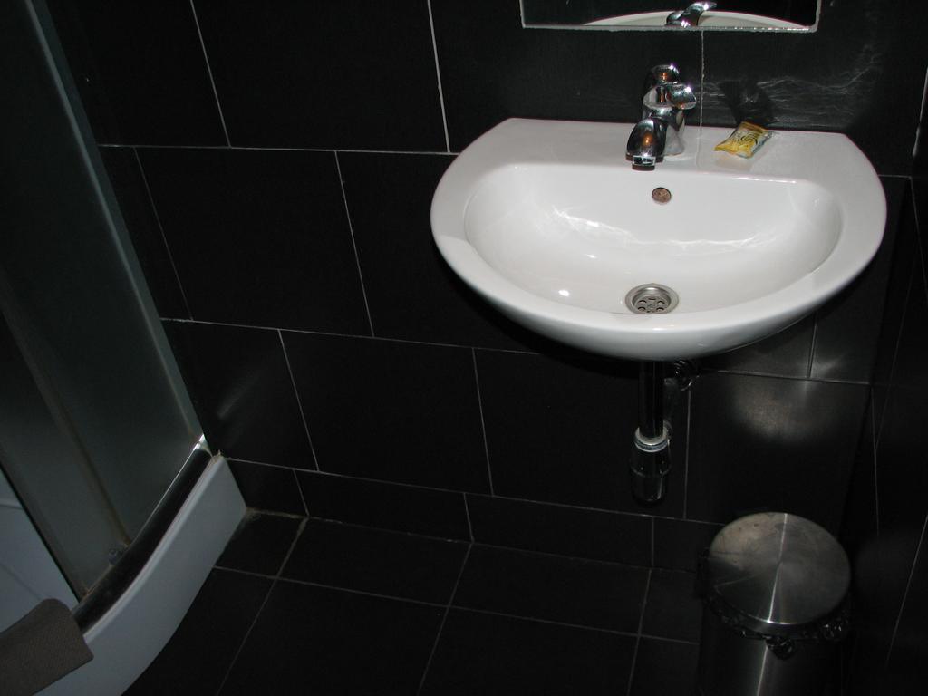 Hostel Fabryka Włocławek Esterno foto